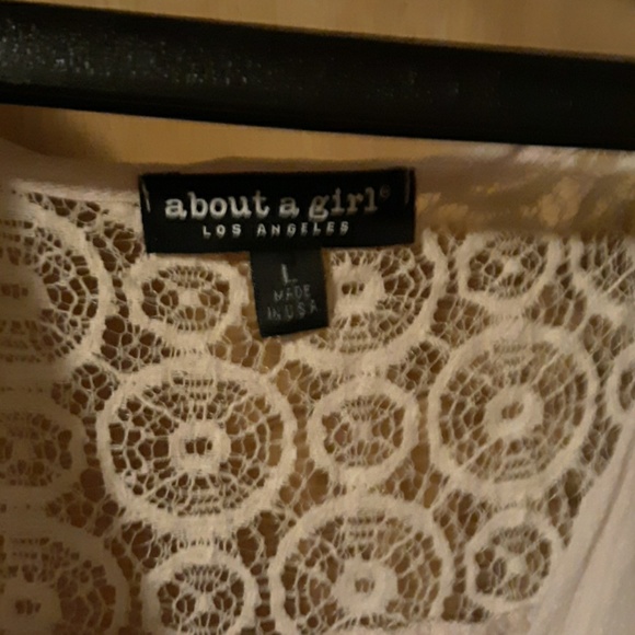 🗨Hi/low Blouse🗨 - Picture 2 of 6